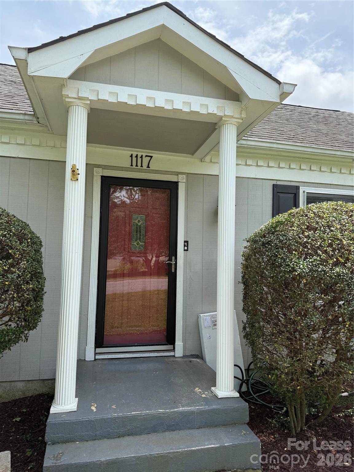 1117 13th AVE NW, Hickory, NC 28601