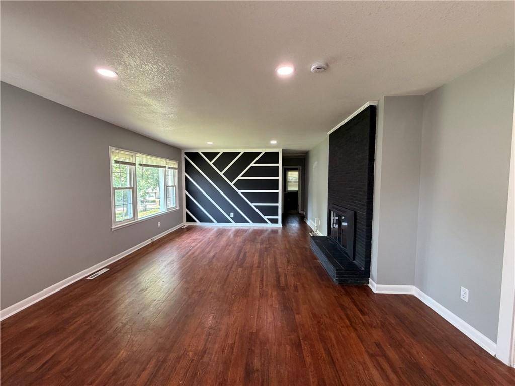 2602 NW 86th ST, Kansas City, MO 64154