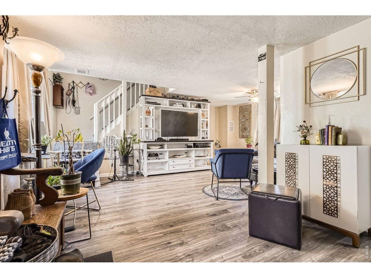 33 L, Golden, CO 80403