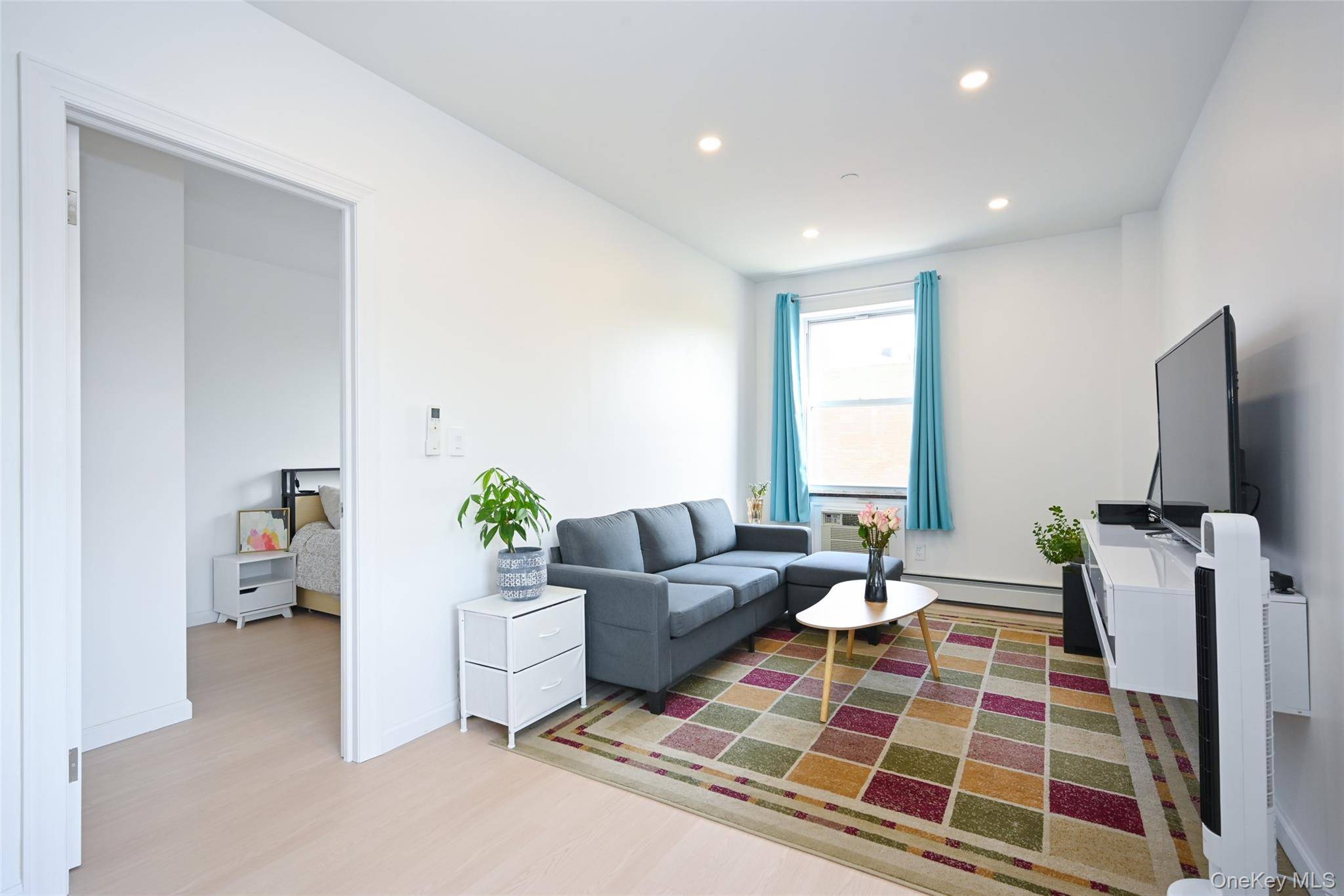 71-77 159th ST #4D, Fresh Meadows, NY 11365
