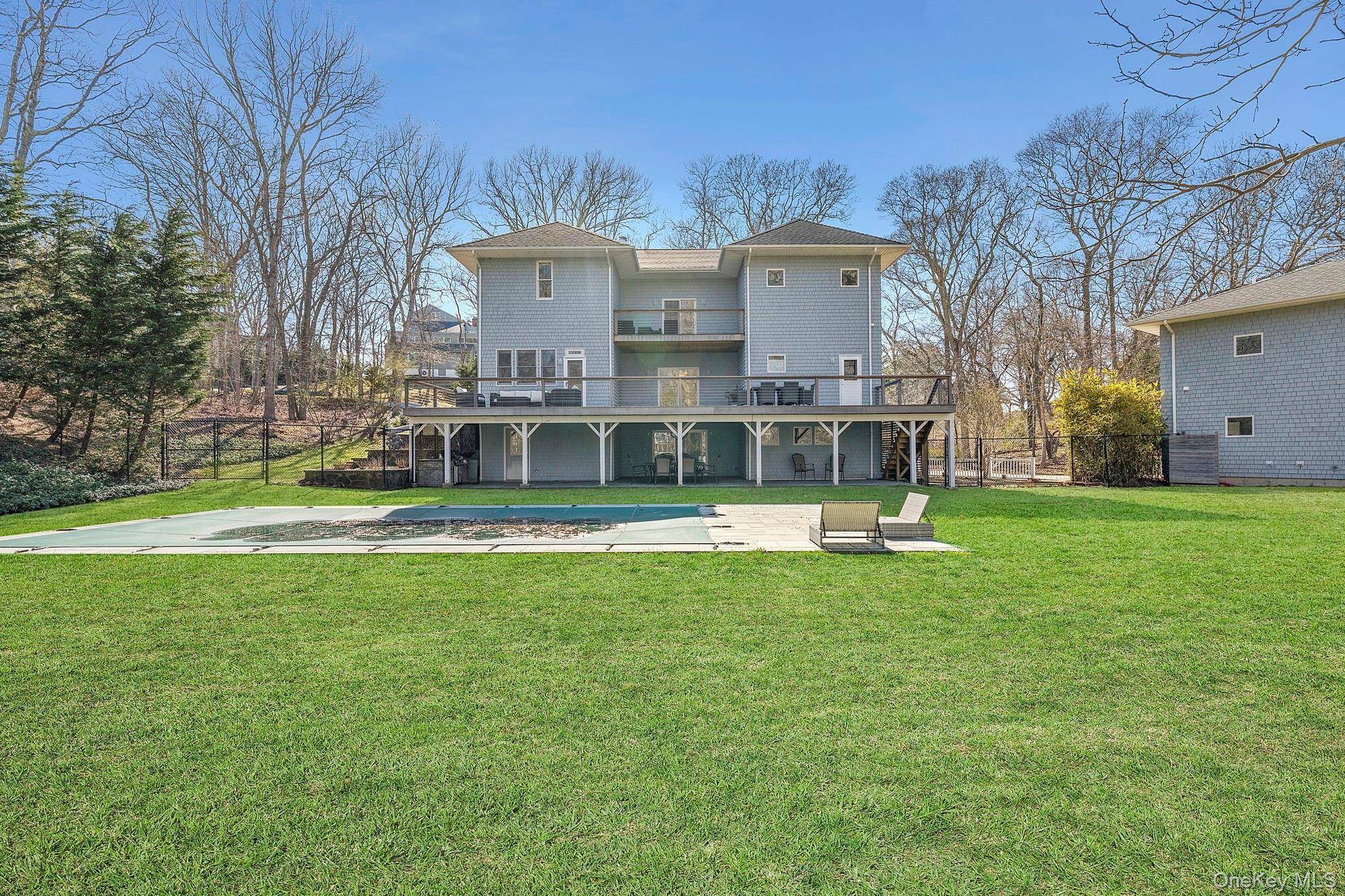 4 Bayview AVE, Shelter Island Heights, NY 11965