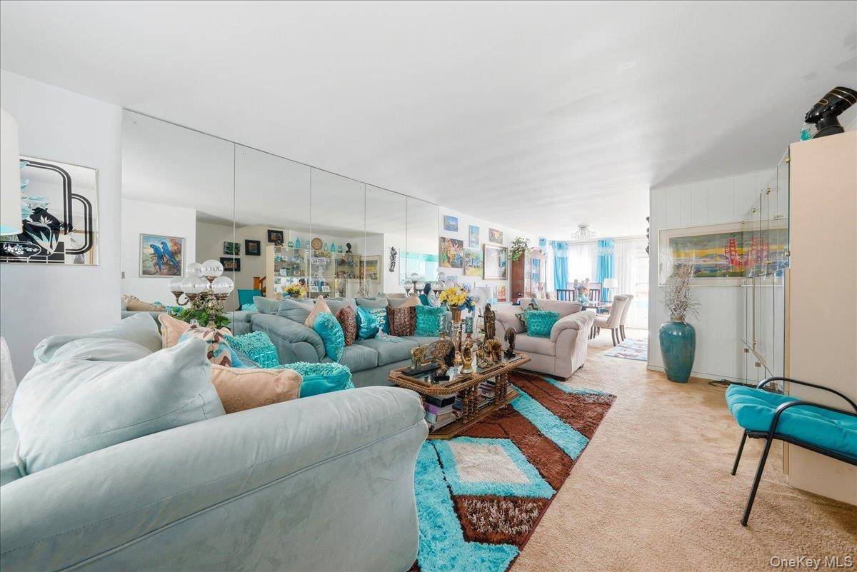 4027 Grace AVE, Bronx, NY 10466