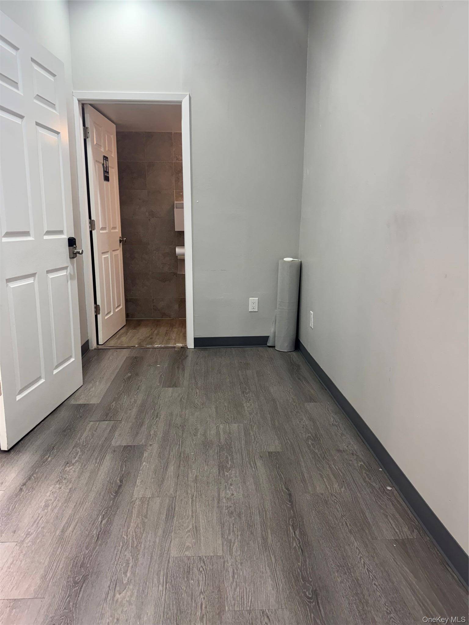 10401 Northern Blvd, Corona, NY 11368