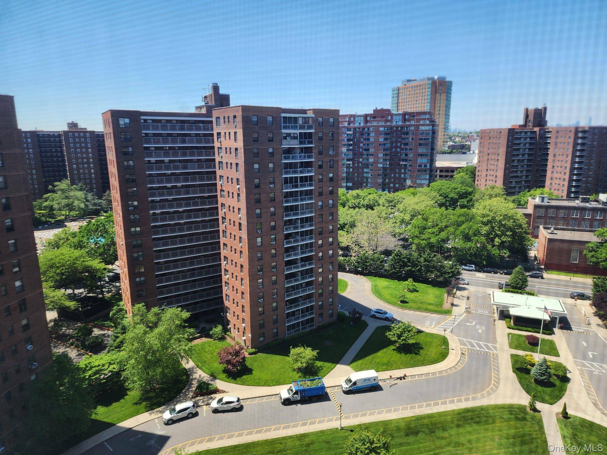 61-25 98th Streets #17E, Rego Park, NY 11374