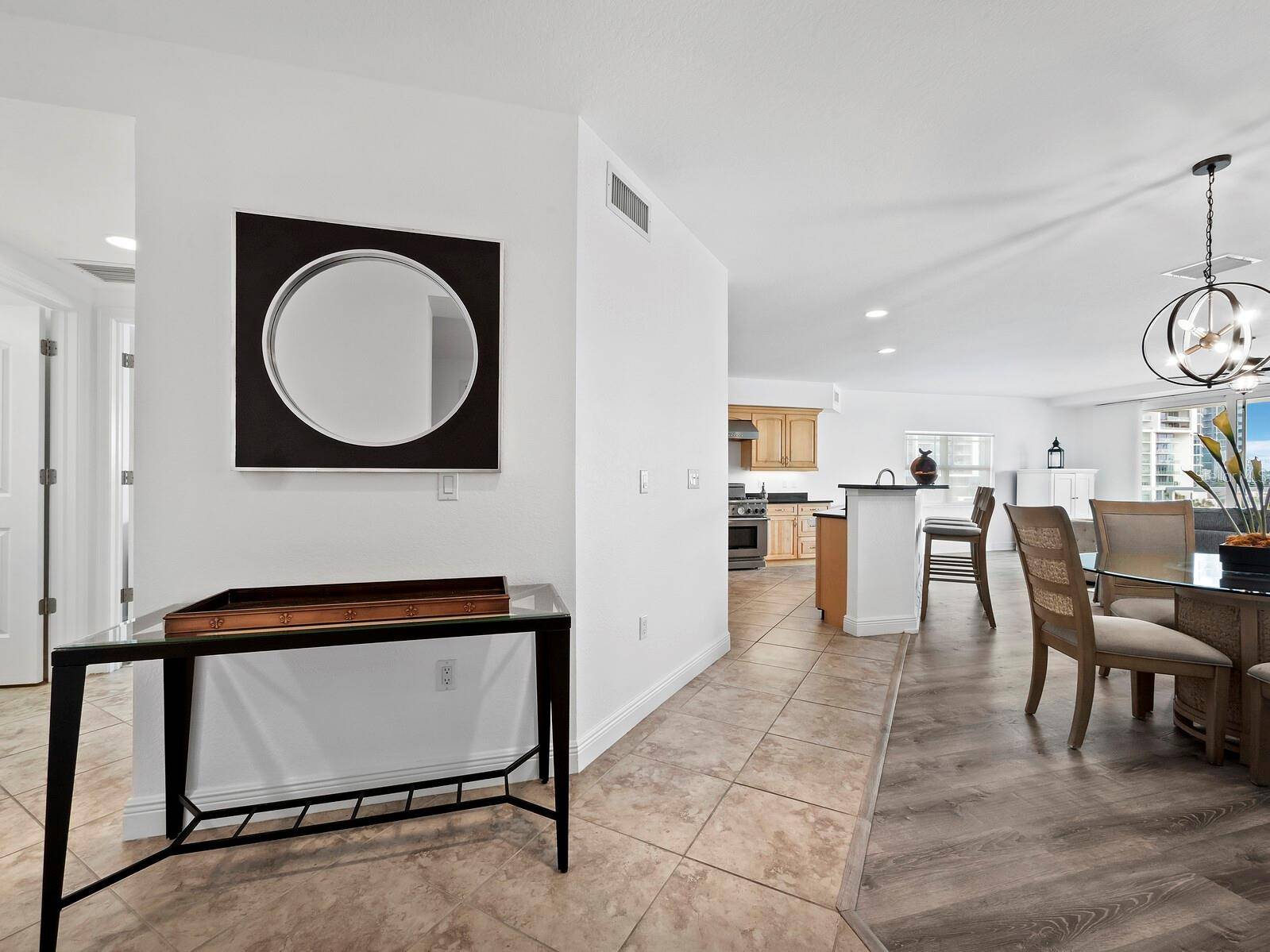 650 GOLDEN GATE PT #401, Sarasota, FL 34236