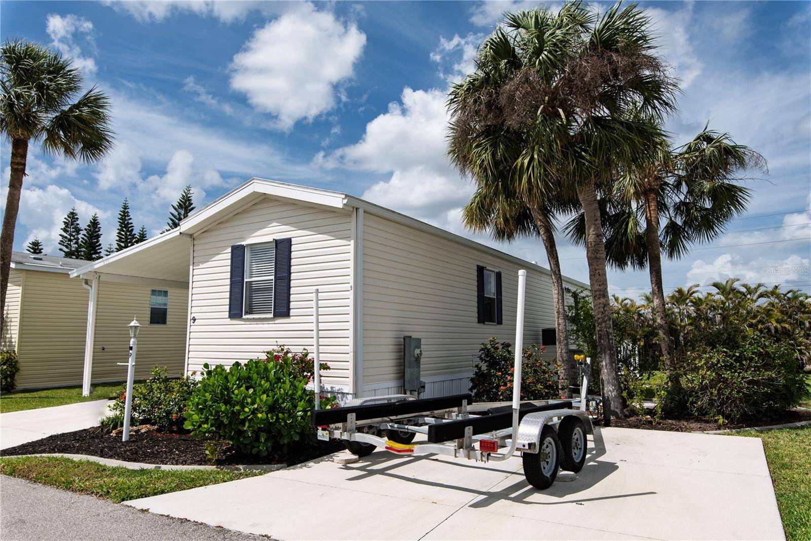 9 HOLLAND DR, Punta Gorda, FL 33950