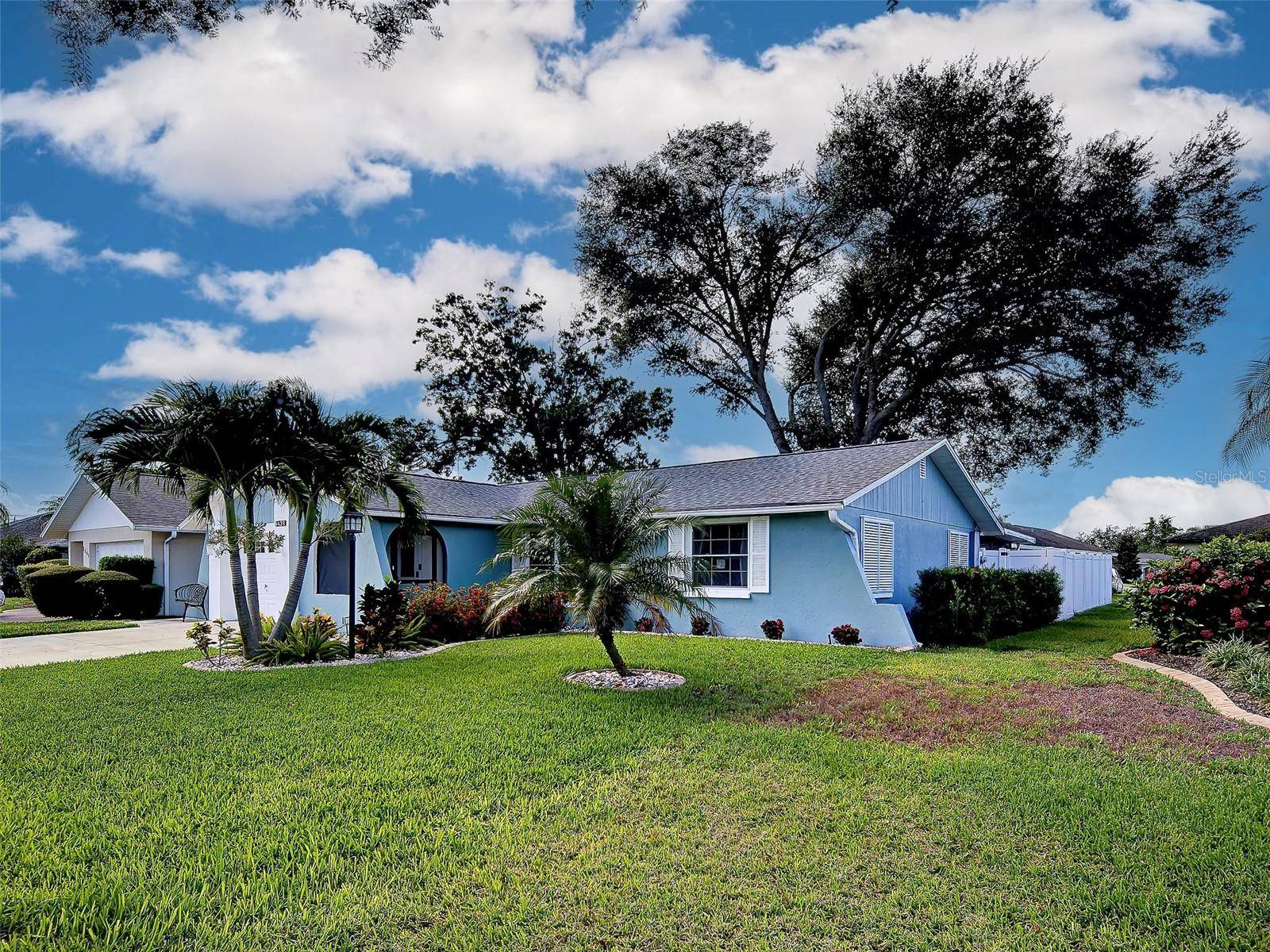 1439 STRADA D ORO, Venice, FL 34292