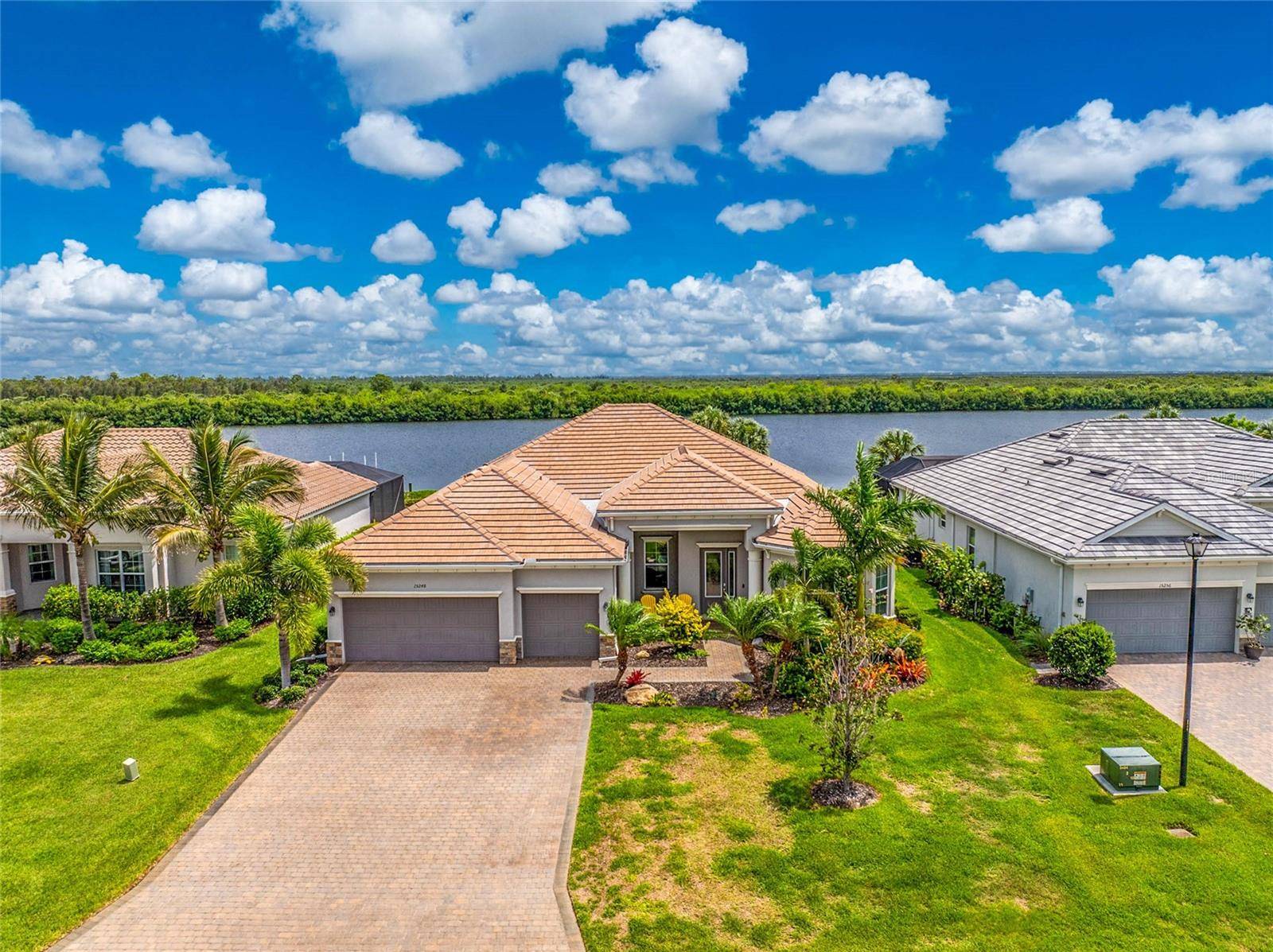 15248 SPANISH POINT DR, Port Charlotte, FL 33981