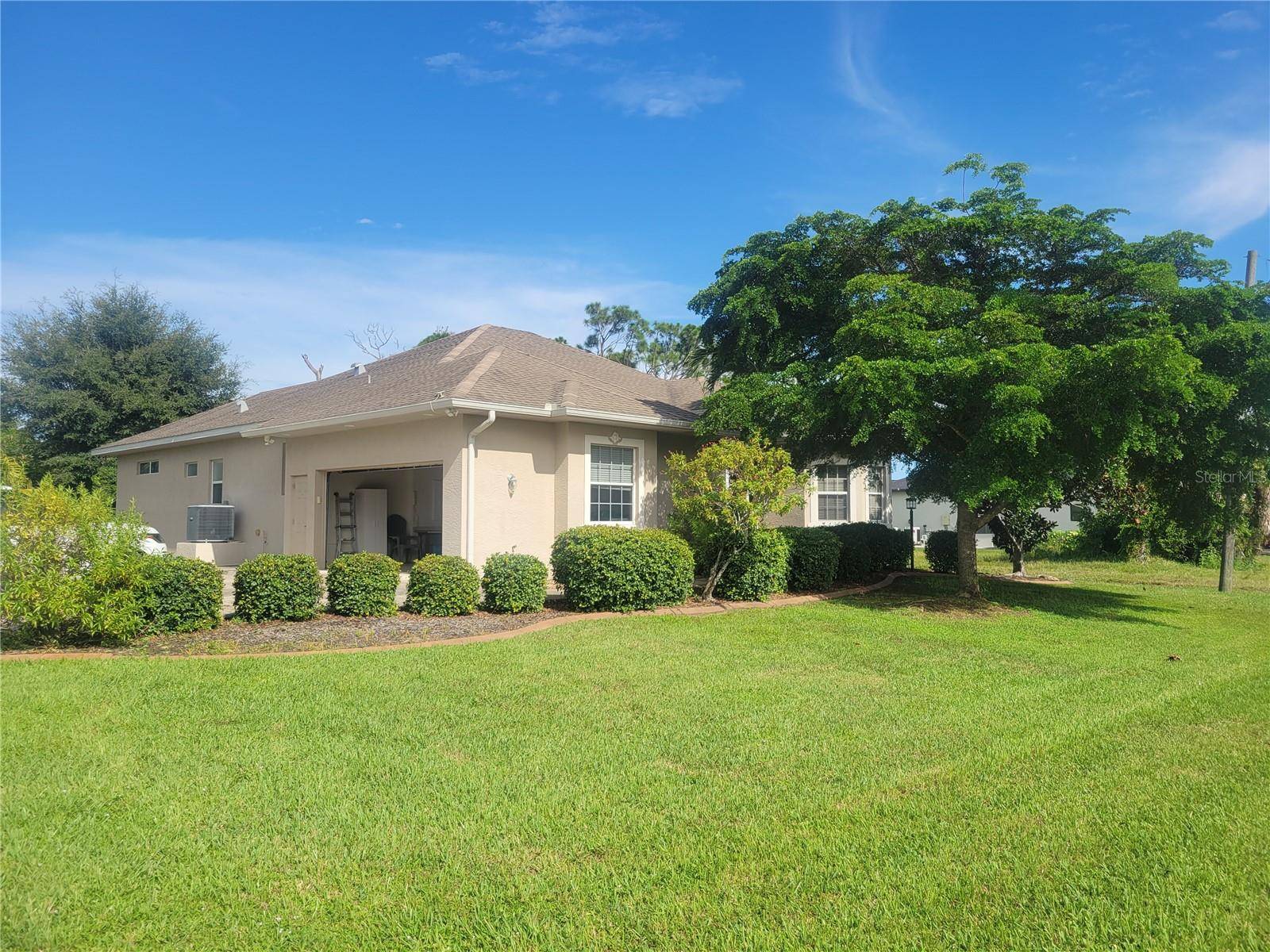 12 TEE VIEW CT, Rotonda West, FL 33947