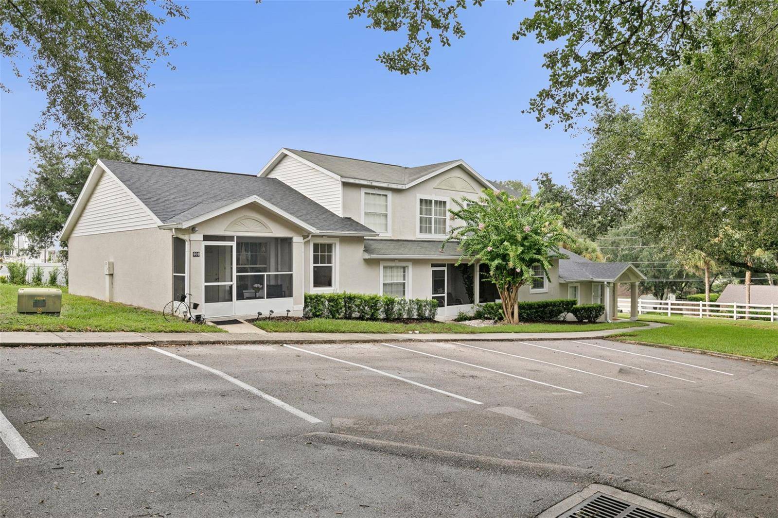 608 S GRAND HWY, Clermont, FL 34711