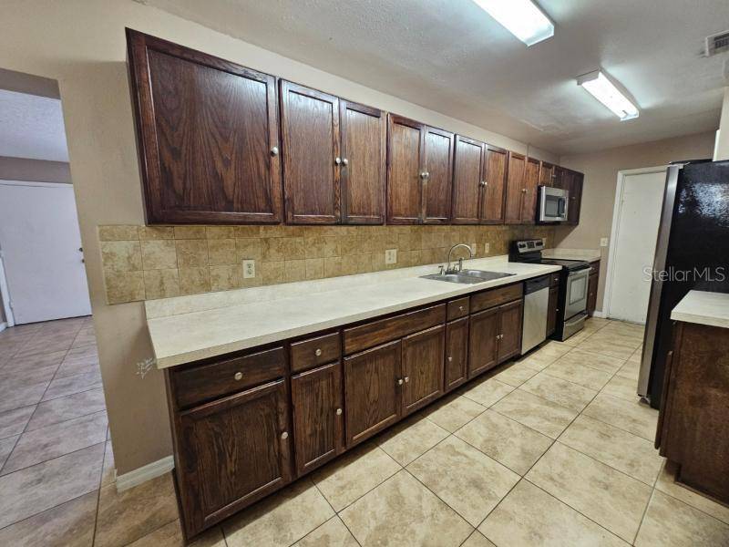 377 BRITTANY CIR, Casselberry, FL 32707