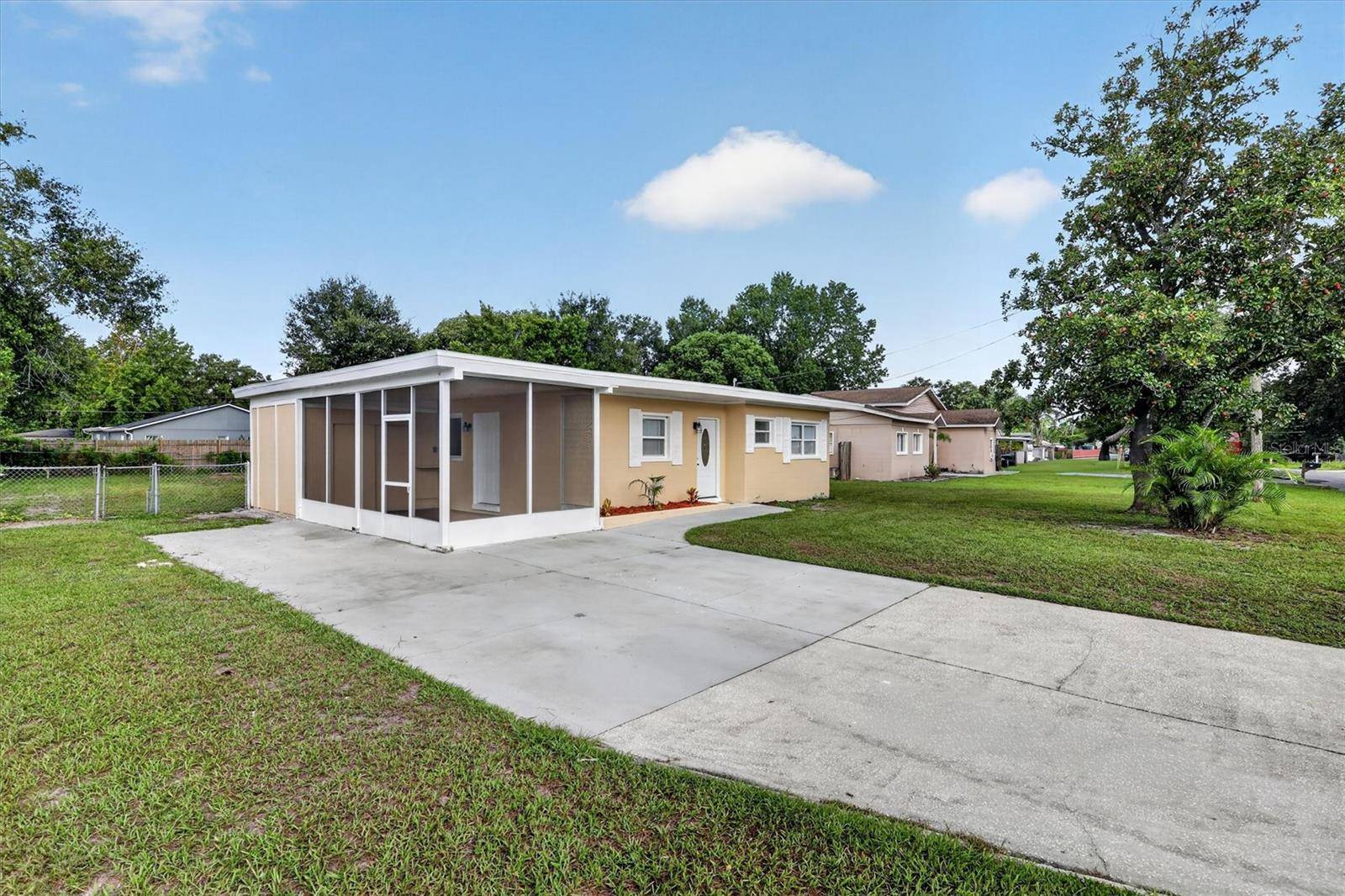208 PALMYRA DR, Orlando, FL 32807