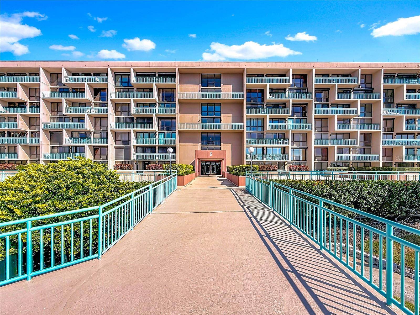 1 KEY CAPRI #201E, Treasure Island, FL 33706