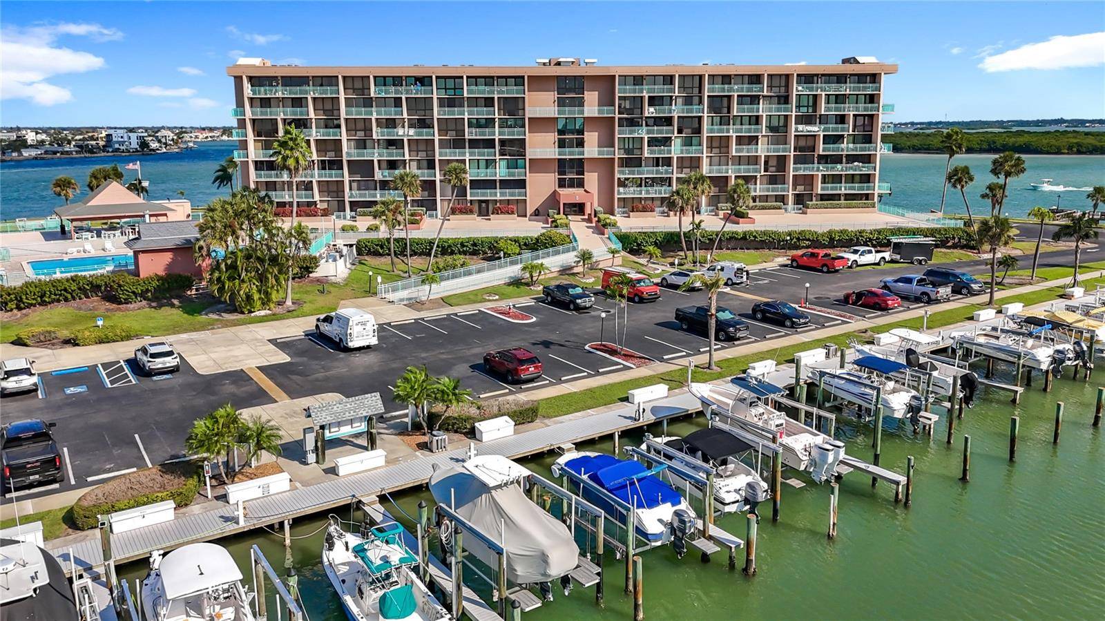 1 KEY CAPRI #201E, Treasure Island, FL 33706