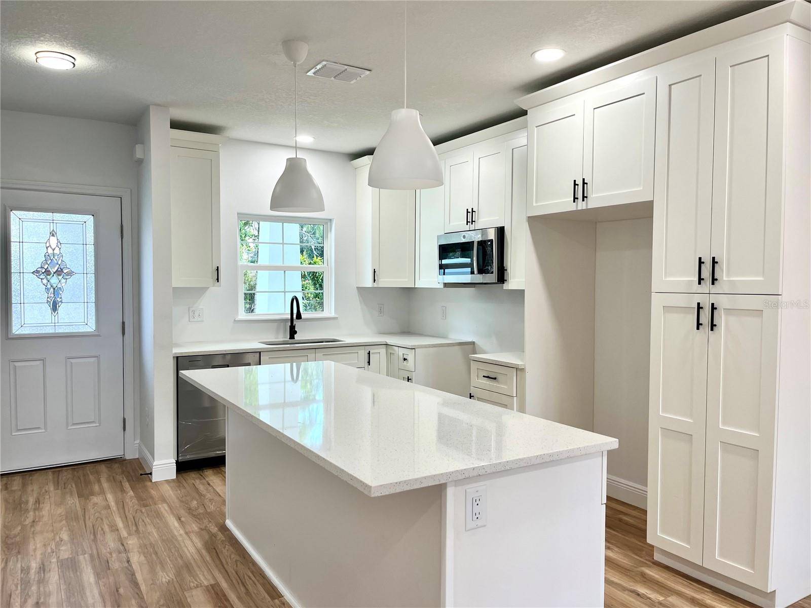 8112 N GREENWOOD AVE, Tampa, FL 33604