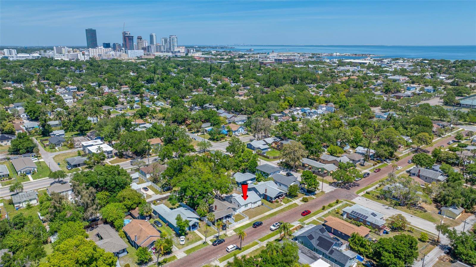 821 19TH AVE S, St Petersburg, FL 33705