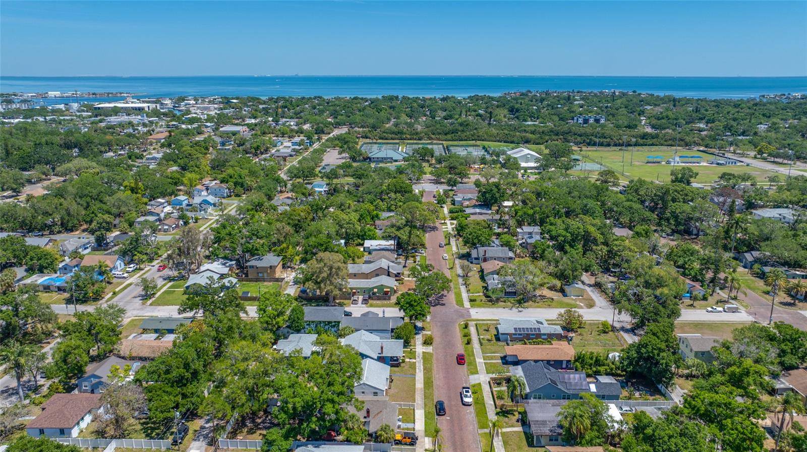 821 19TH AVE S, St Petersburg, FL 33705