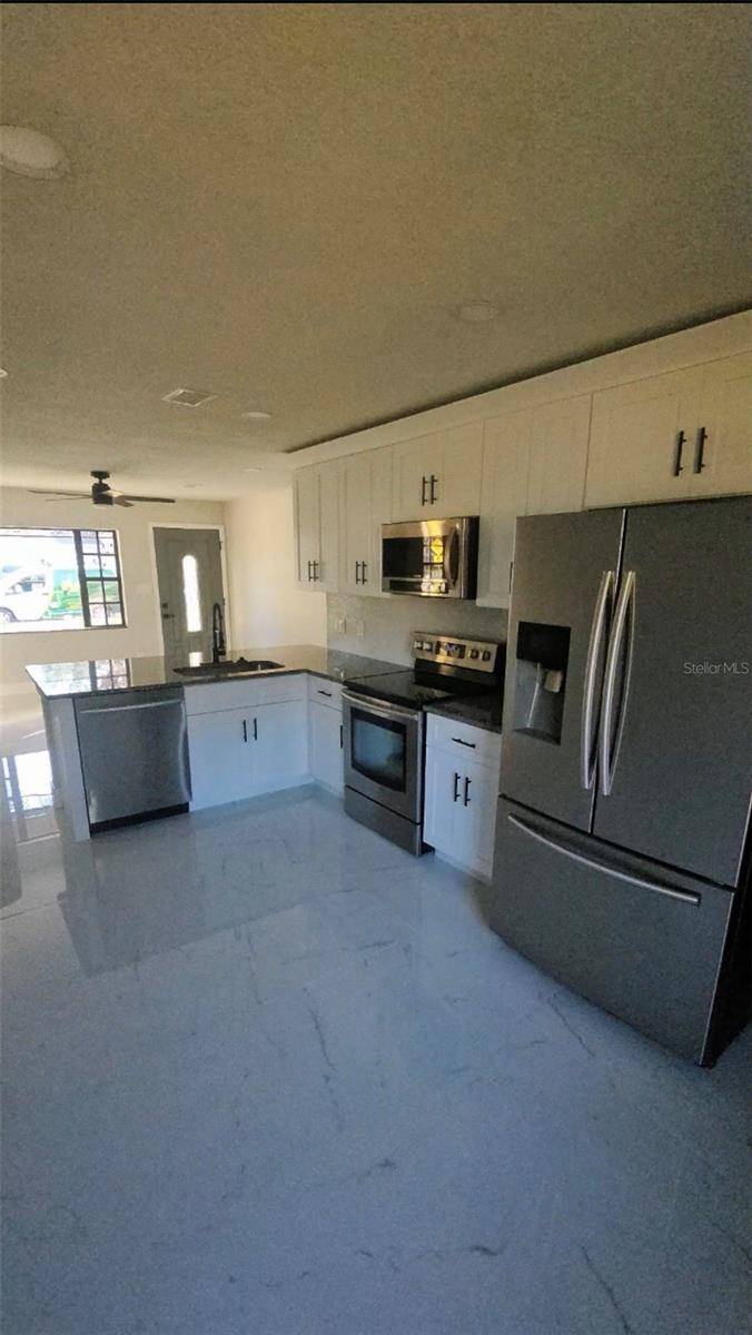 2459 17TH AVE S, St Petersburg, FL 33712