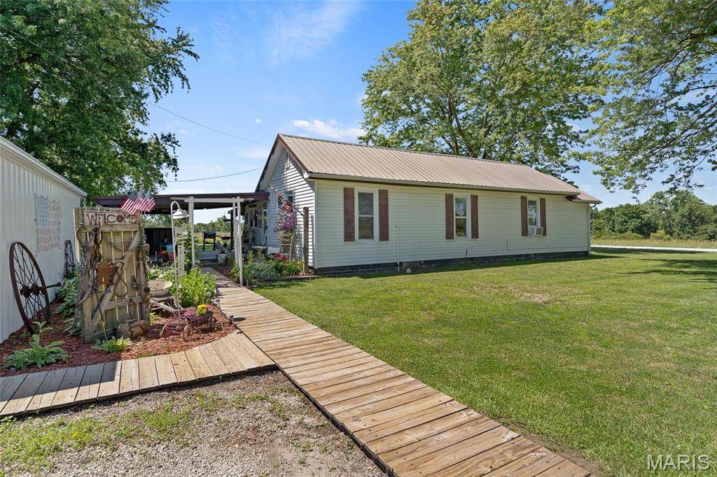 3616 County Road 2860, Other, MO 65257