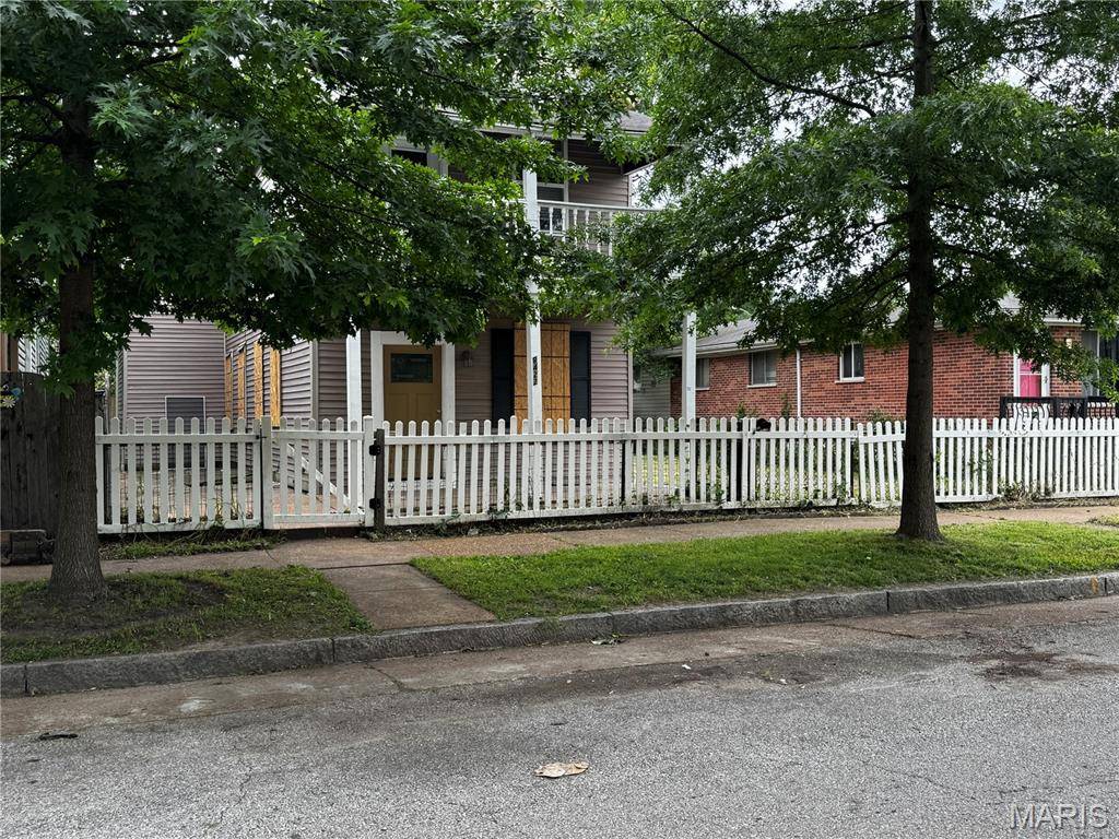 8422 Pennsylvania AVE, St Louis, MO 63111
