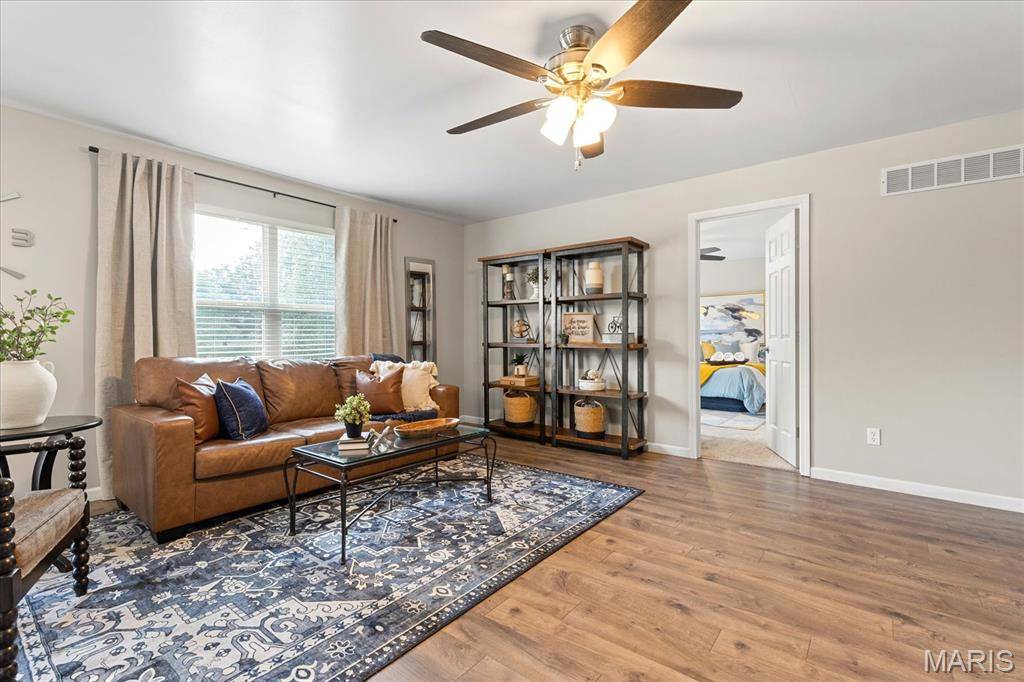 146 Tuscany LN, Wentzville, MO 63385