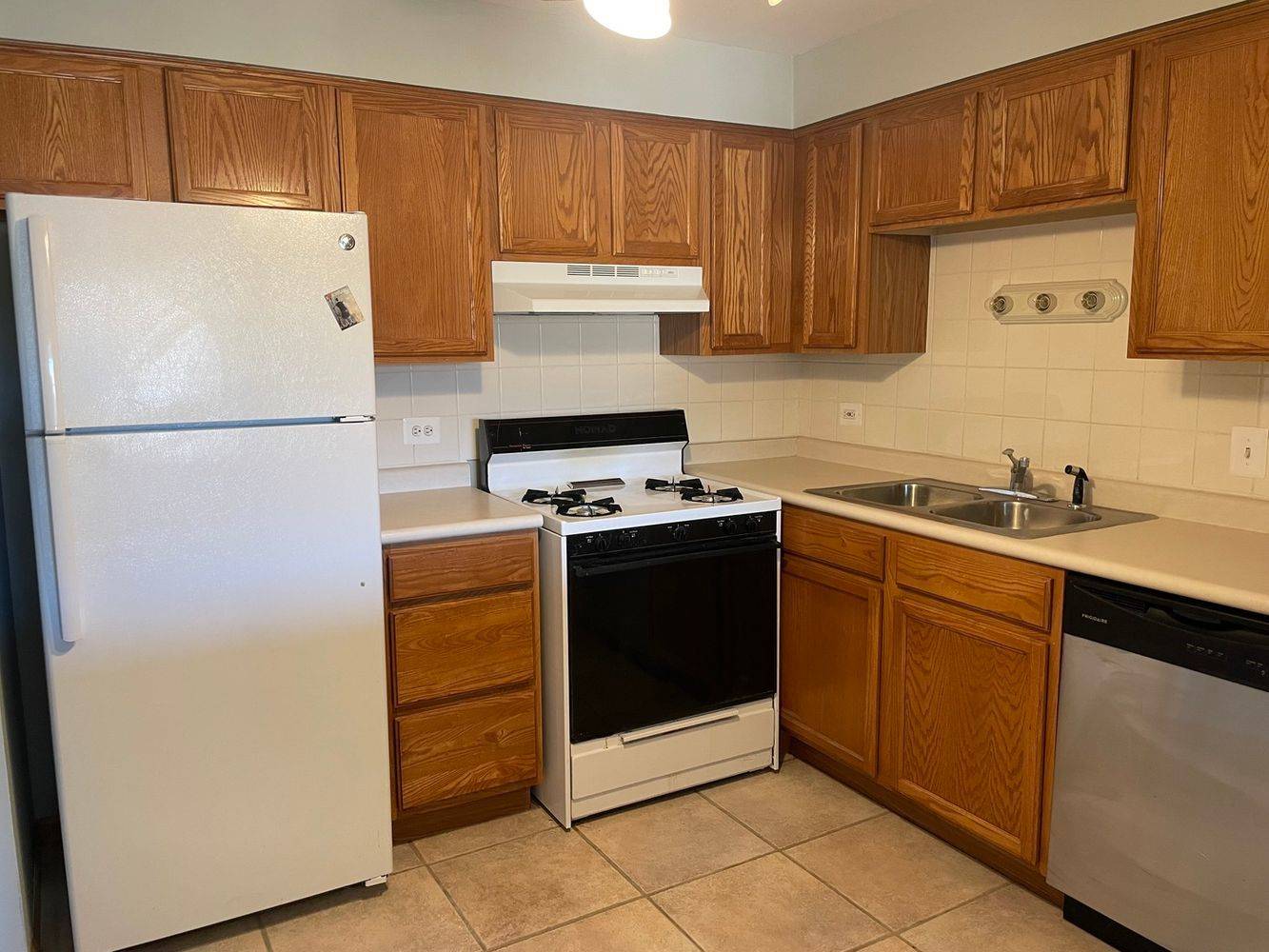 15834 Orlan Brook DR #3W, Orland Park, IL 60462