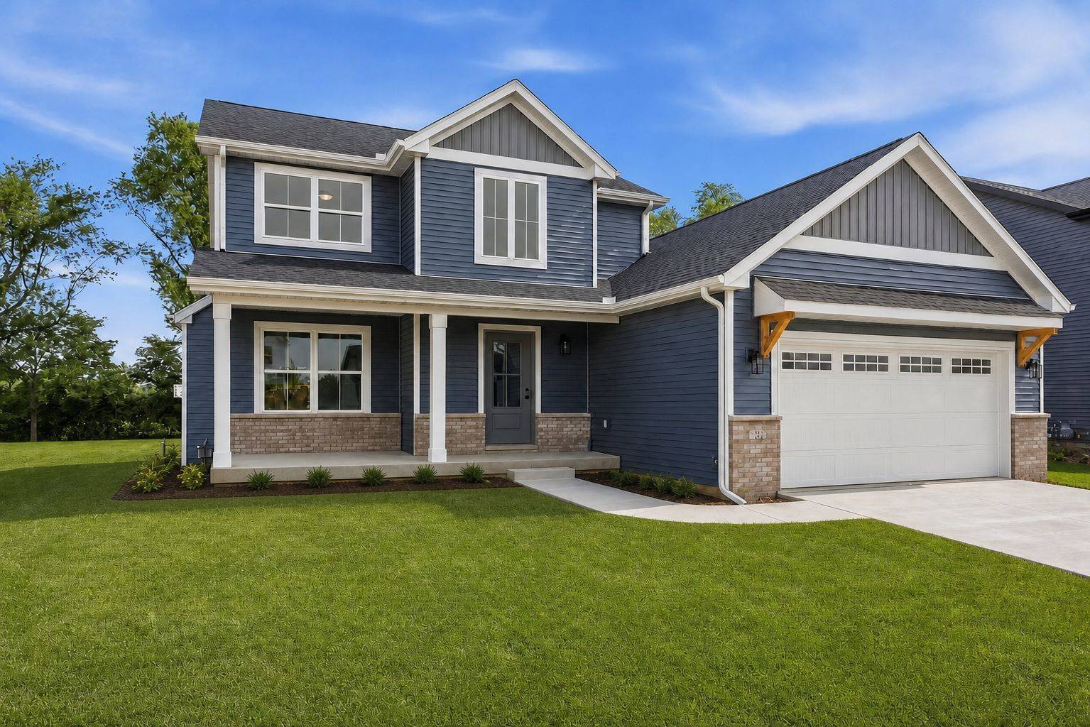 22 Meadow DR, Monticello, IL 61856