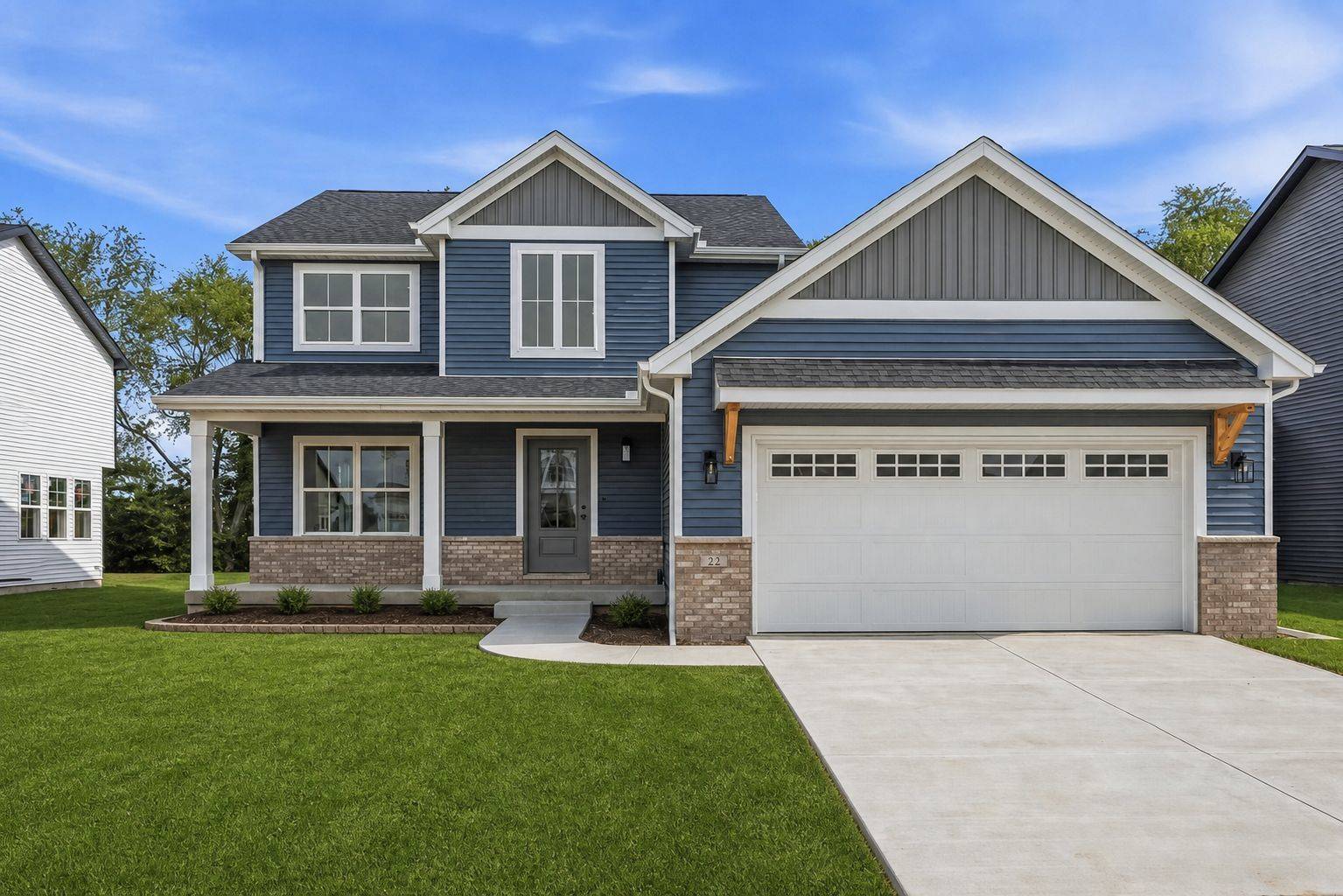 22 Meadow DR, Monticello, IL 61856