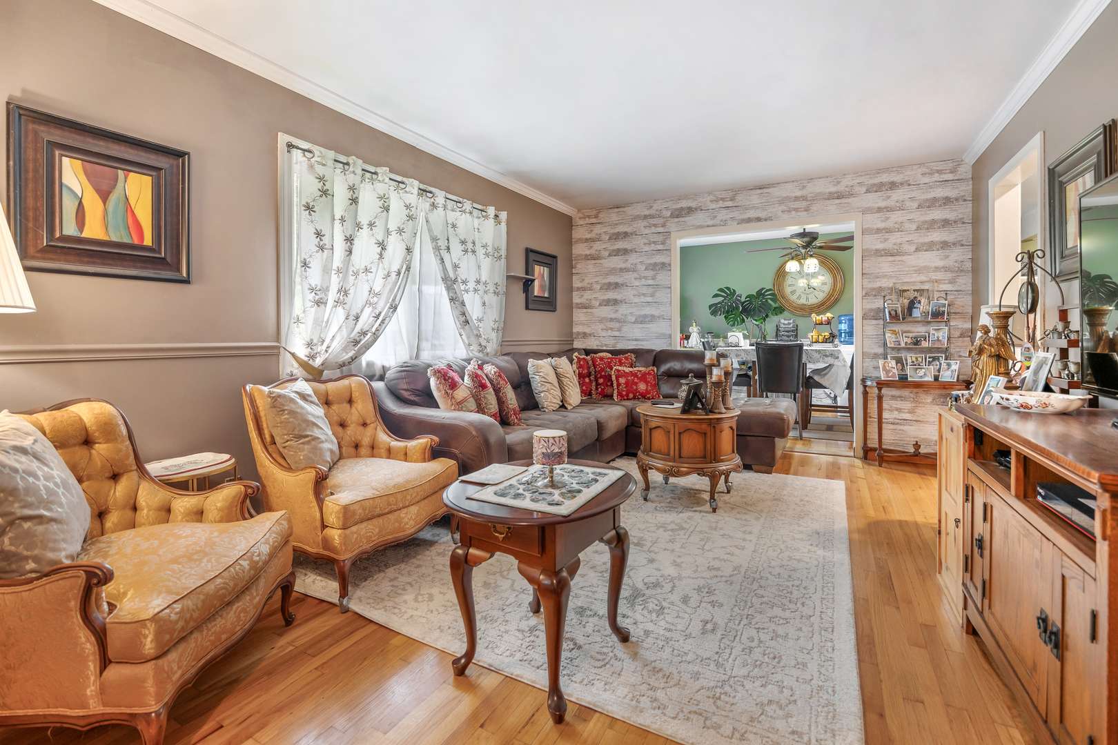 907 Royal DR #3b, Mchenry, IL 60050