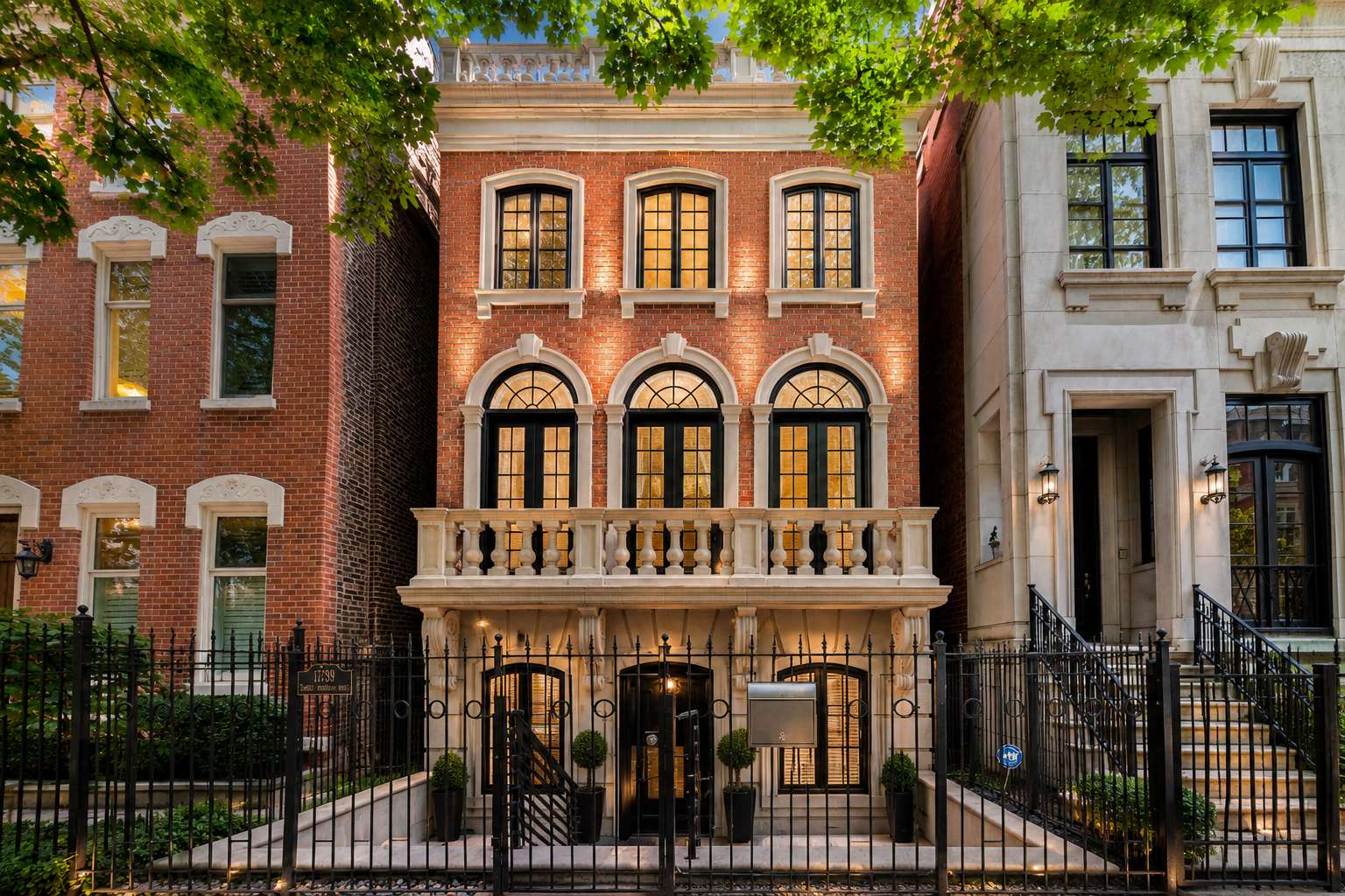 1739 N Mohawk ST, Chicago, IL 60614