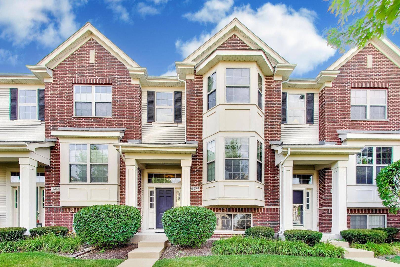 0n092 Forsythe CT, Winfield, IL 60190