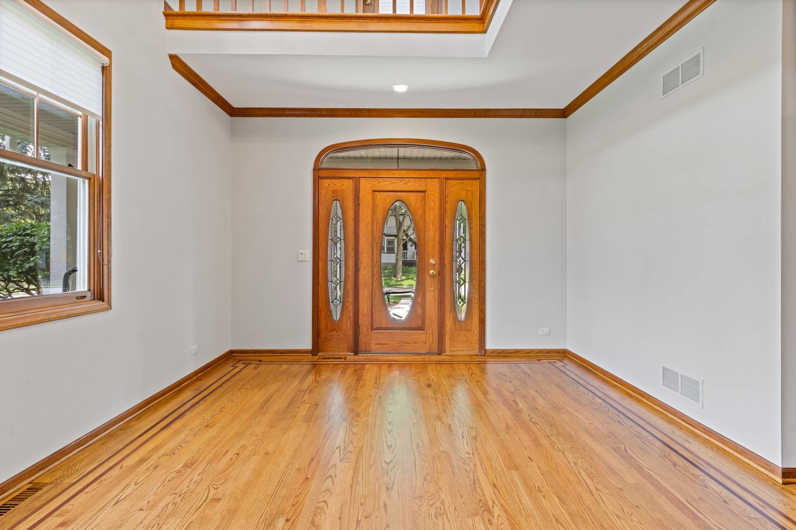 390 Grandview AVE, Glen Ellyn, IL 60137