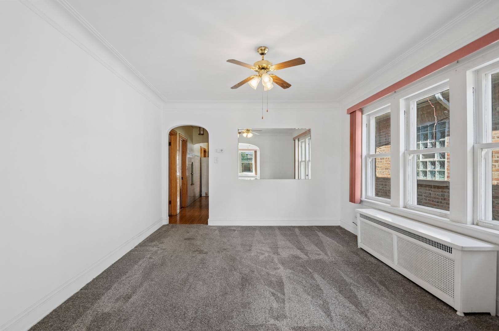 2818 N Long AVE, Chicago, IL 60641