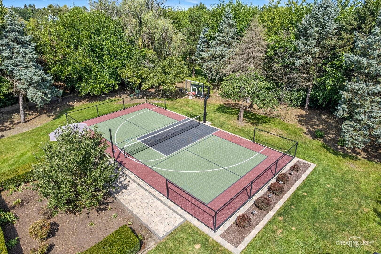 5N948 Westwood LN, St. Charles, IL 60175