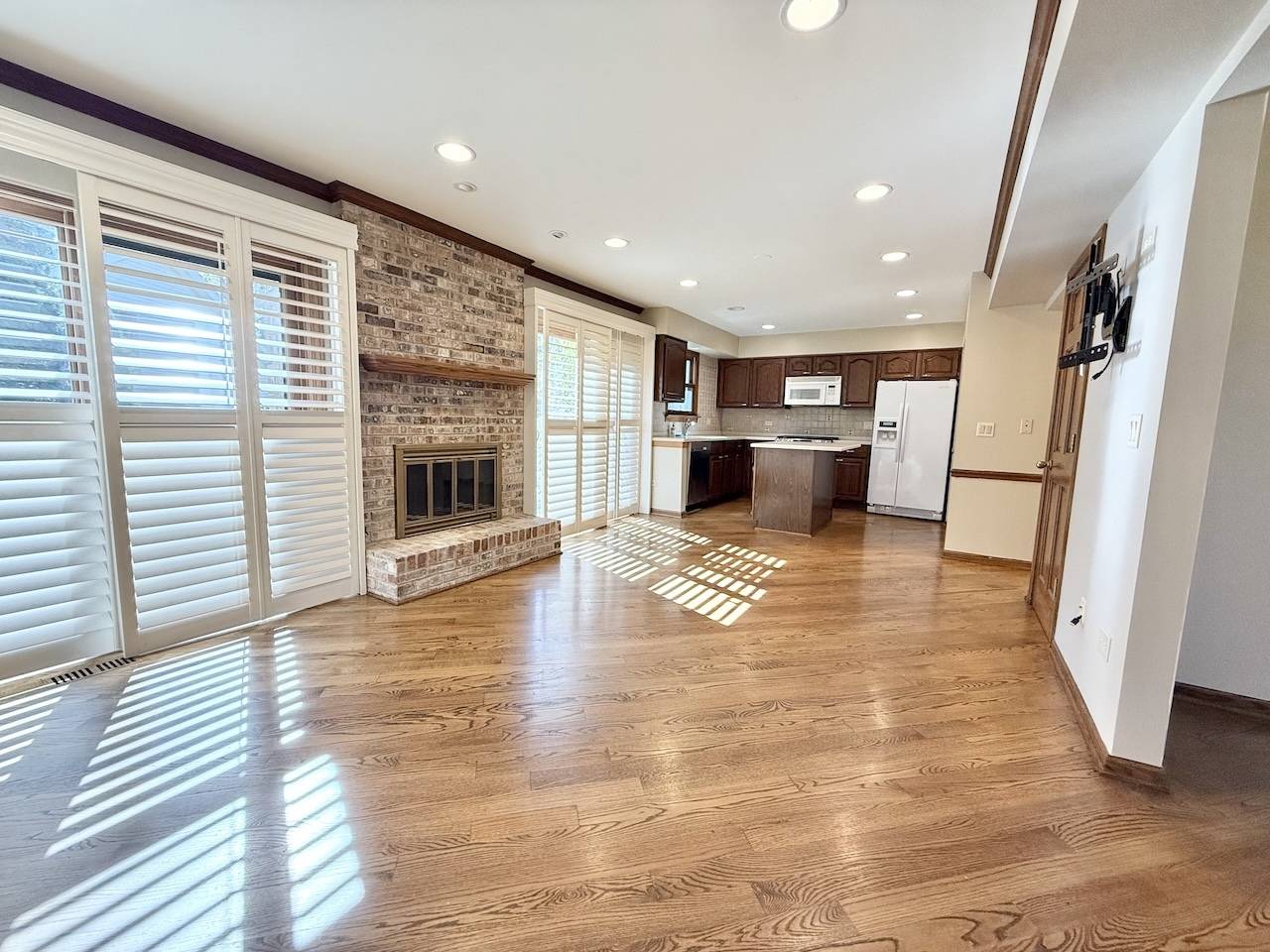 879 N Auburn Woods DR, Palatine, IL 60067