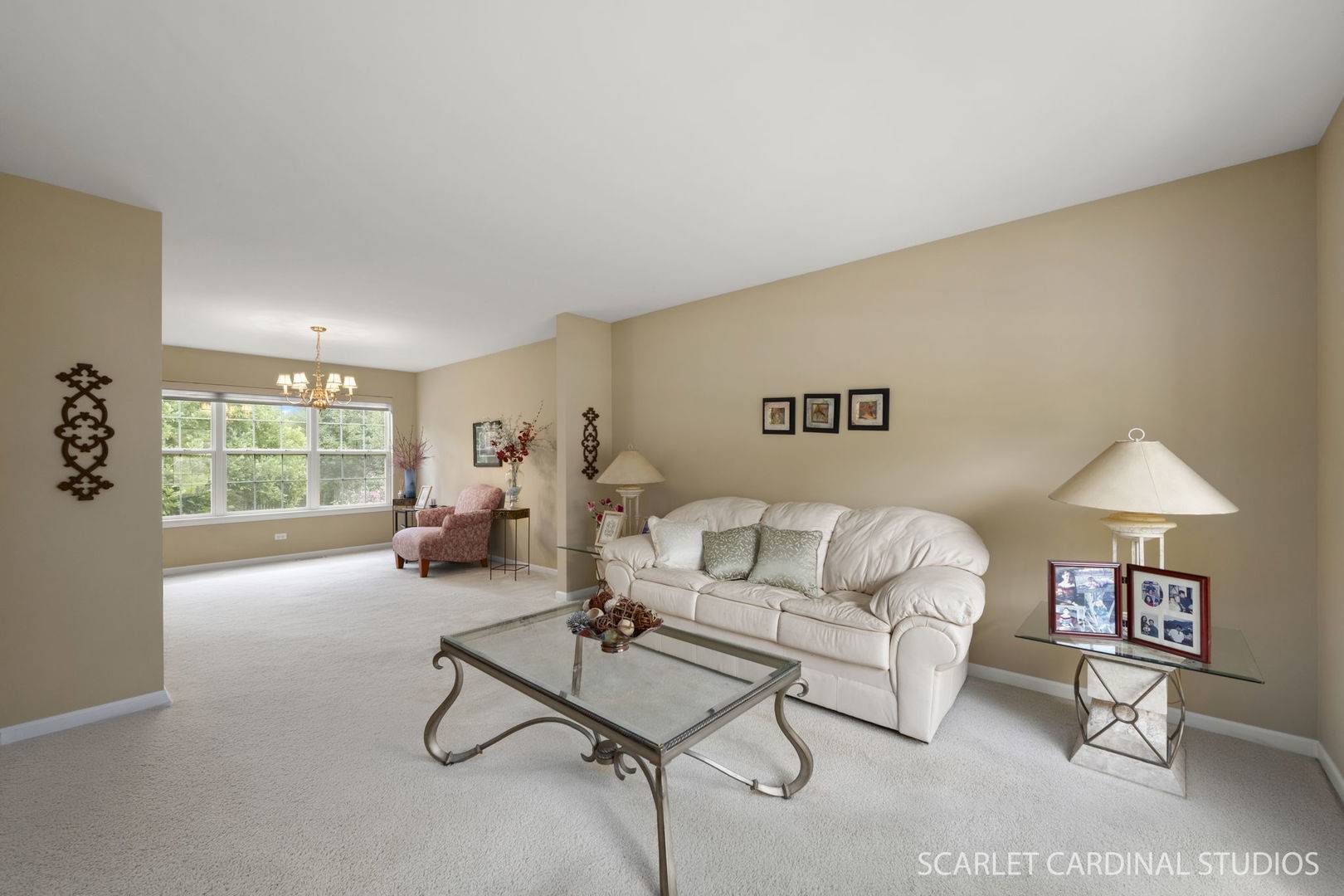 2144 Whitetail DR, Aurora, IL 60503