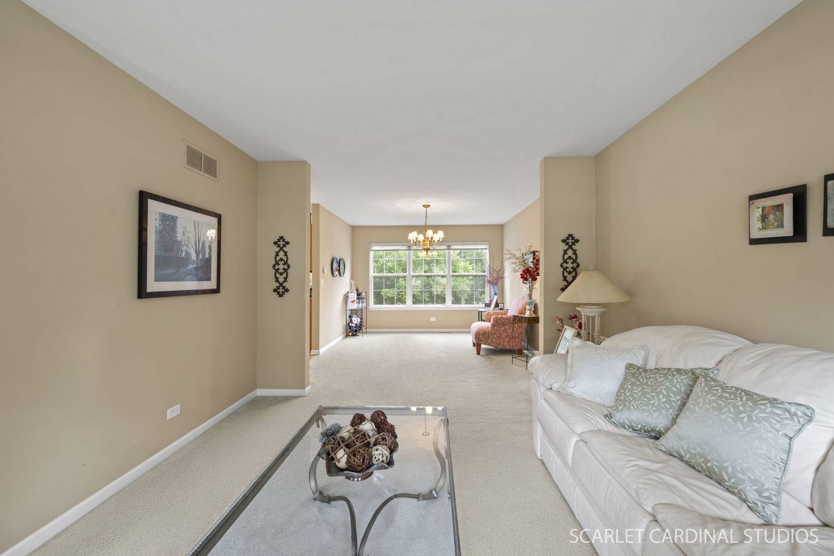 2144 Whitetail DR, Aurora, IL 60503