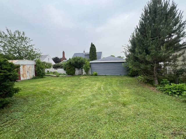 7035 W 115th ST, Worth, IL 60482