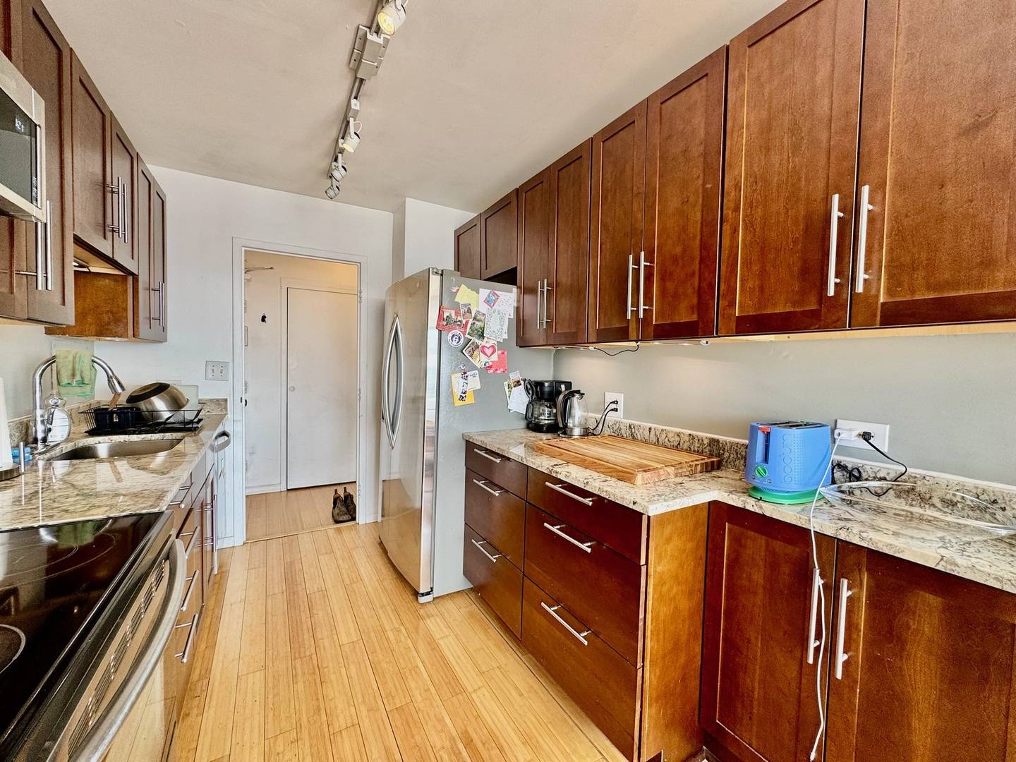 5757 N Sheridan RD #16H, Chicago, IL 60660