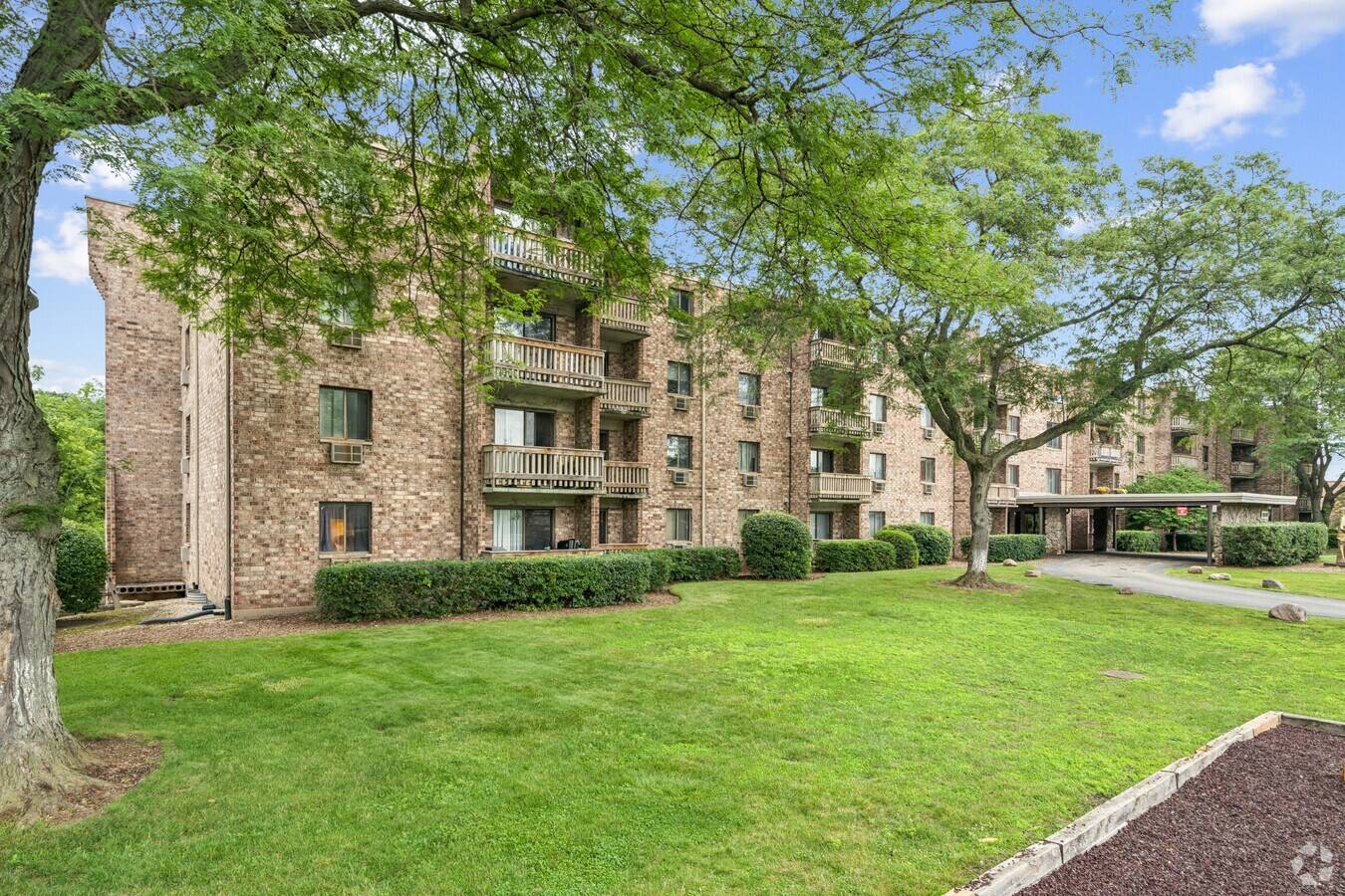 1820 N Delany RD #112, Gurnee, IL 60031