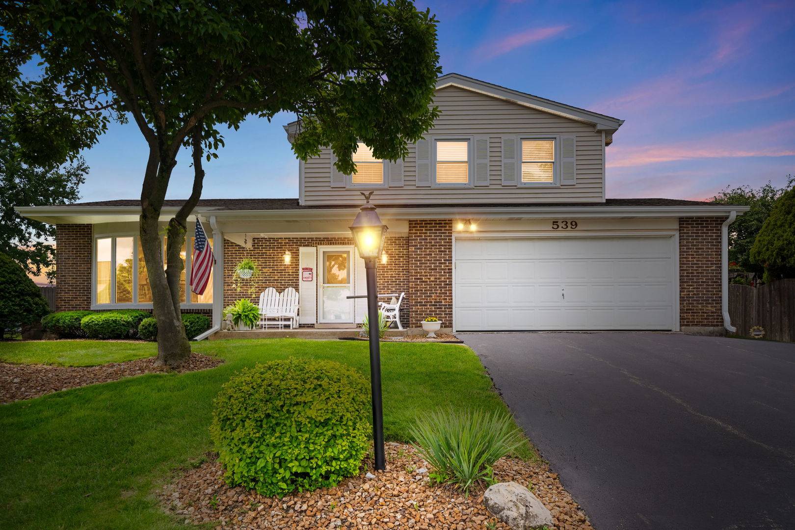 539 Hamilton AVE, Westmont, IL 60559