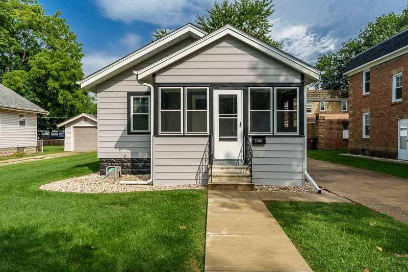 2305 Logan ST, Rockford, IL 61103