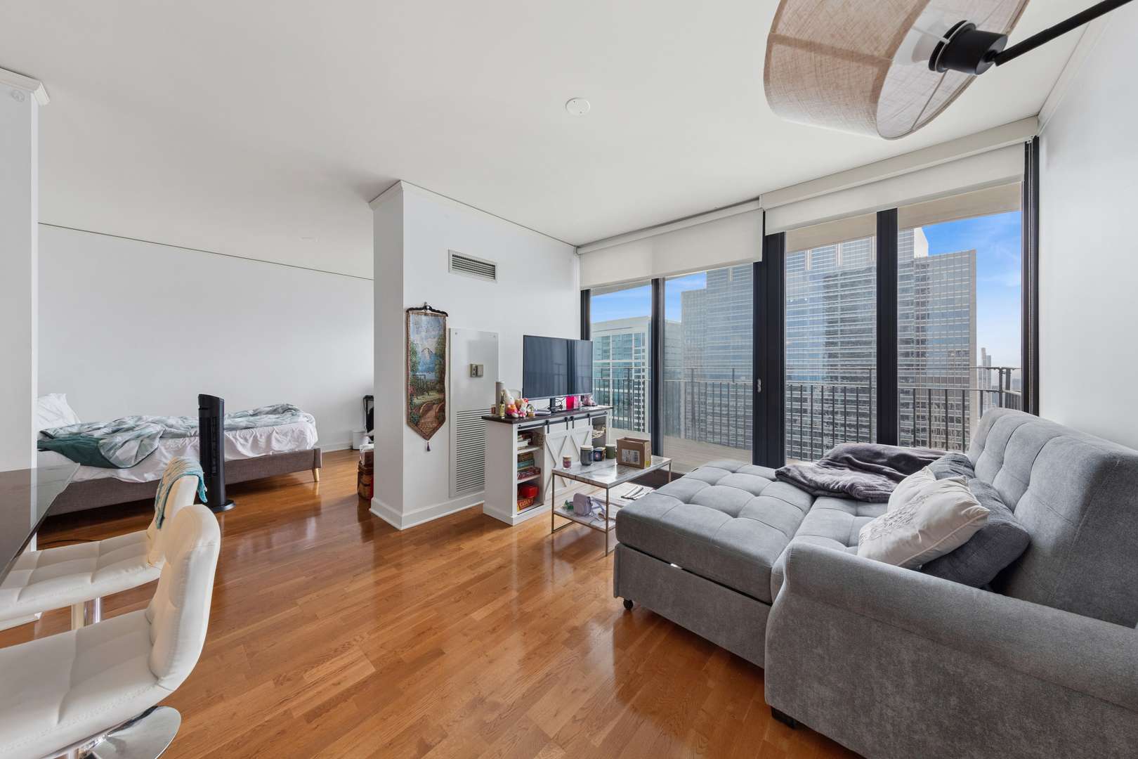 225 N Columbus DR #6009, Chicago, IL 60601