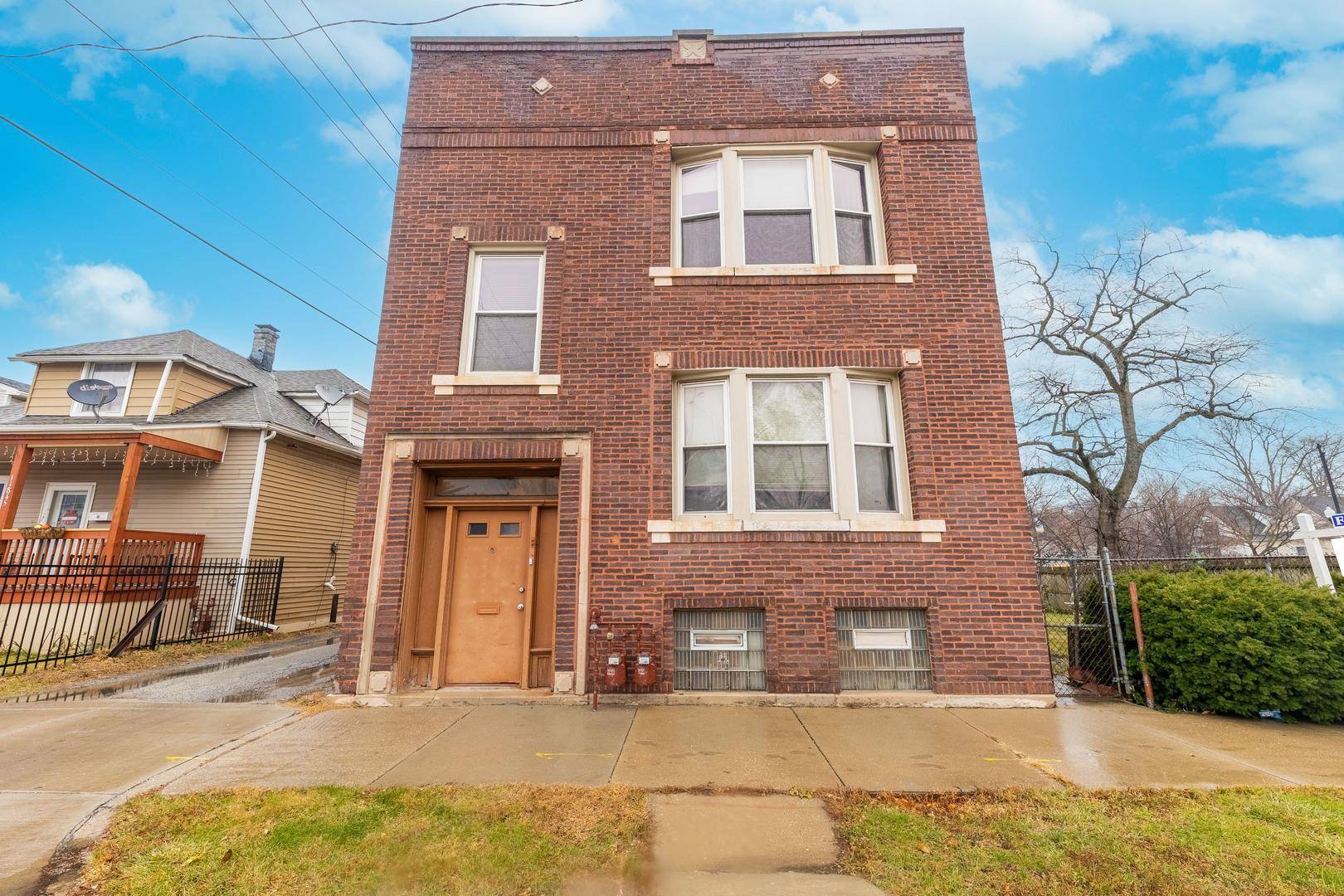 11849 S Wentworth AVE, Chicago, IL 60628