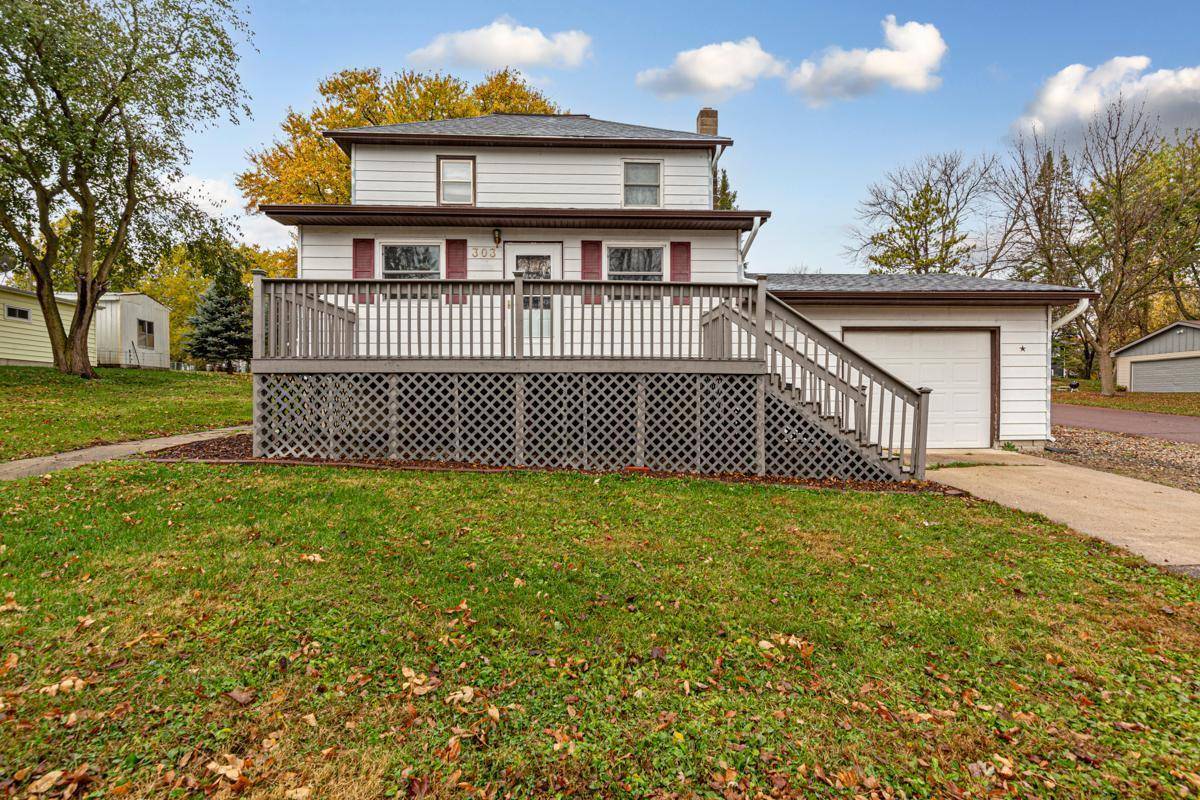 303 3rd ST N, Ellendale, MN 56026