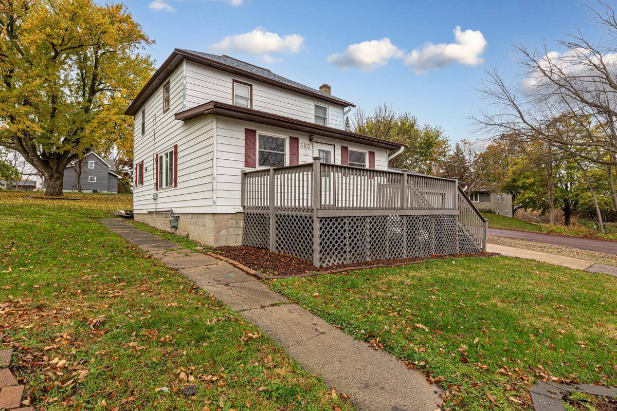 303 3rd ST N, Ellendale, MN 56026