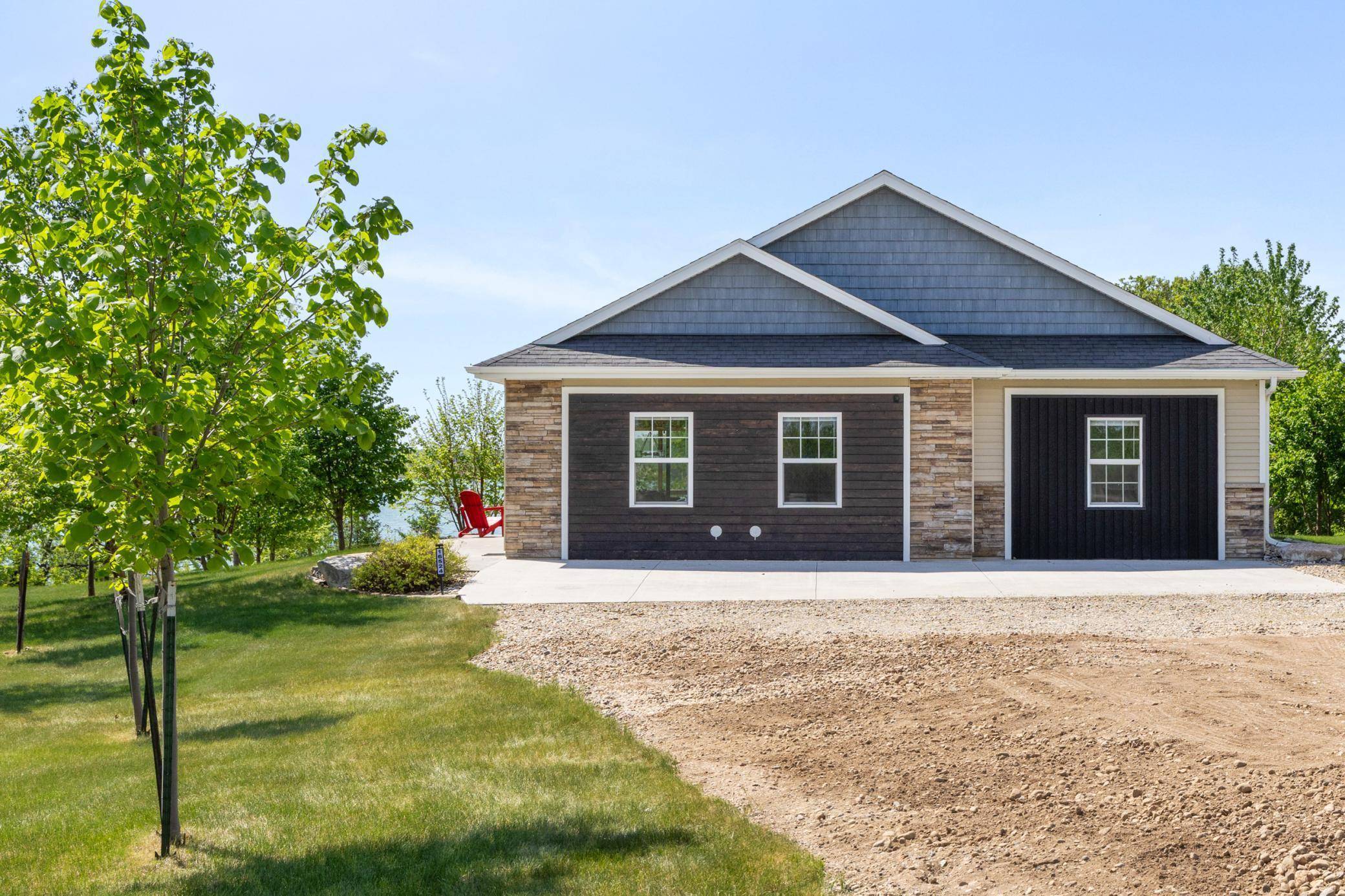 16524 94th ST SE, Hankinson, ND 58041