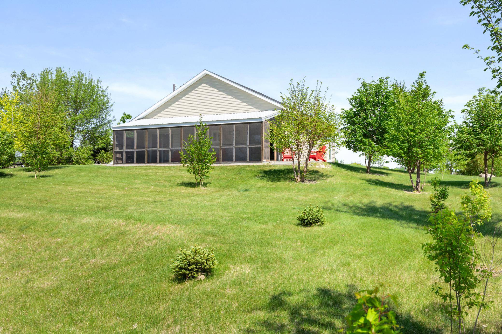 16524 94th ST SE, Hankinson, ND 58041