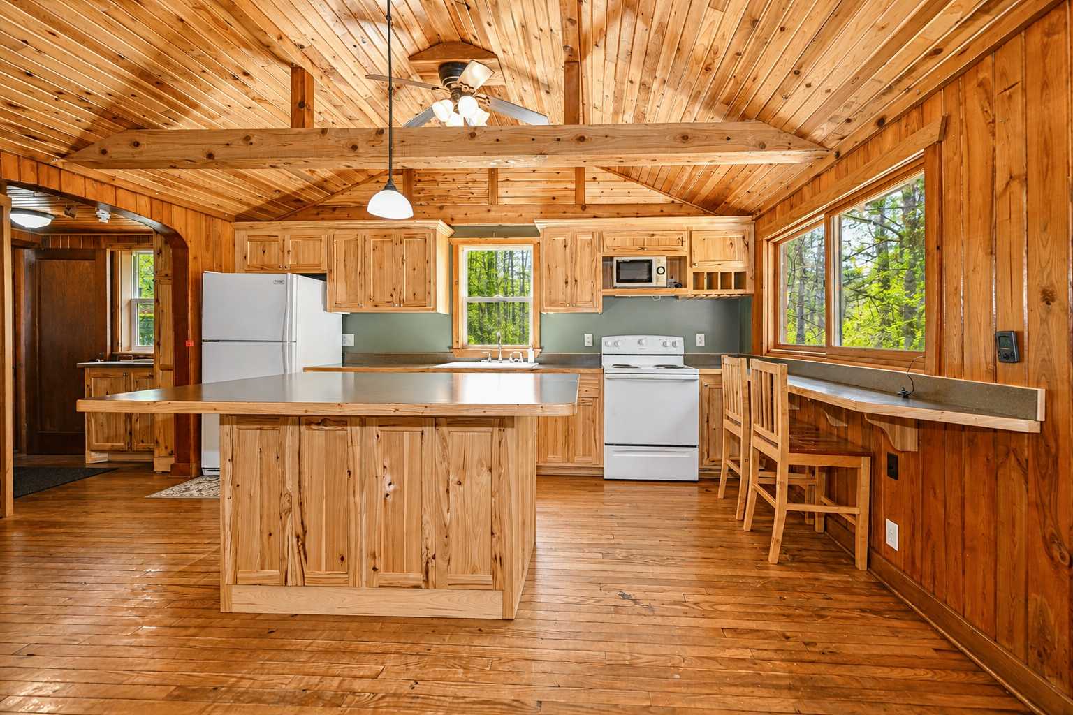 1368 21 3/4 ST, Cameron, WI 54822