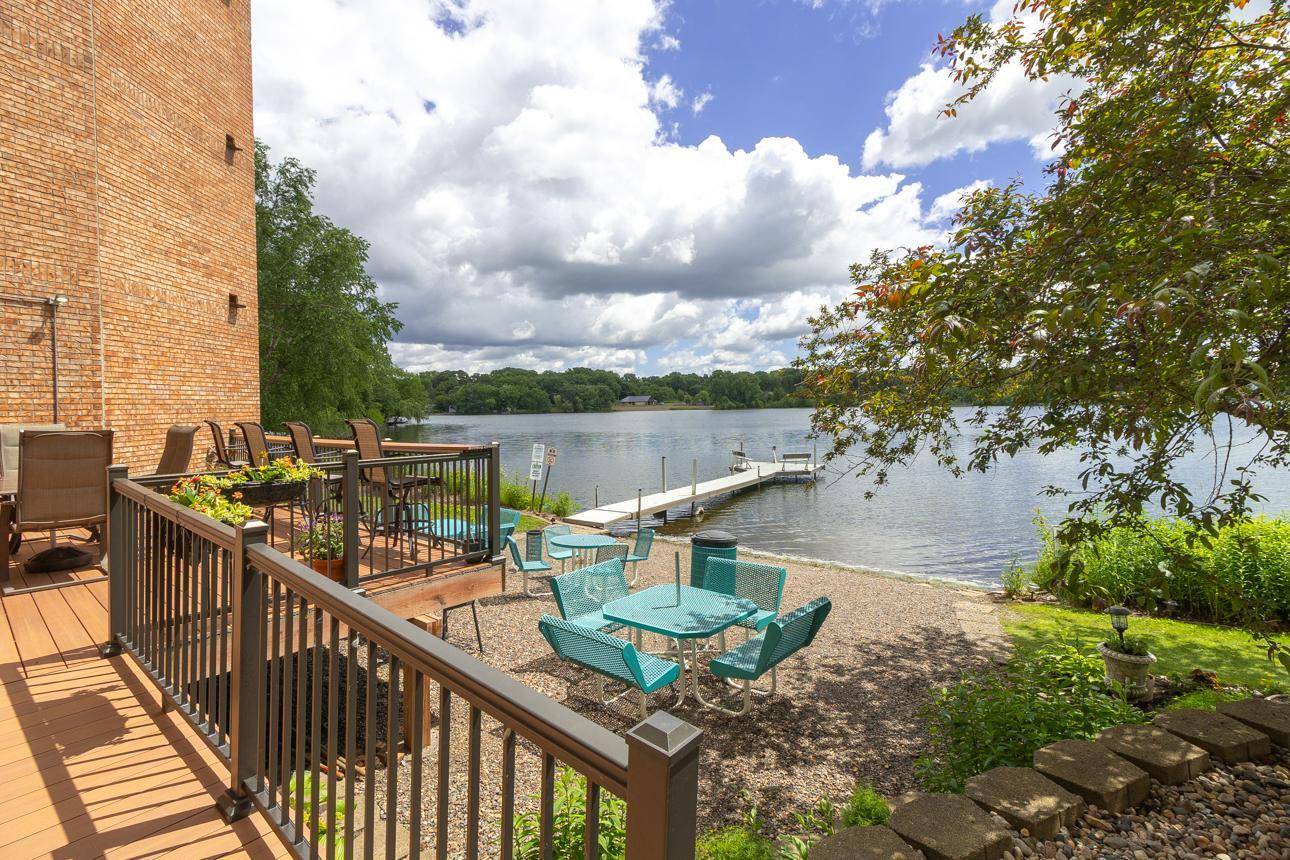 329 Geneva AVE N #315, Oakdale, MN 55128
